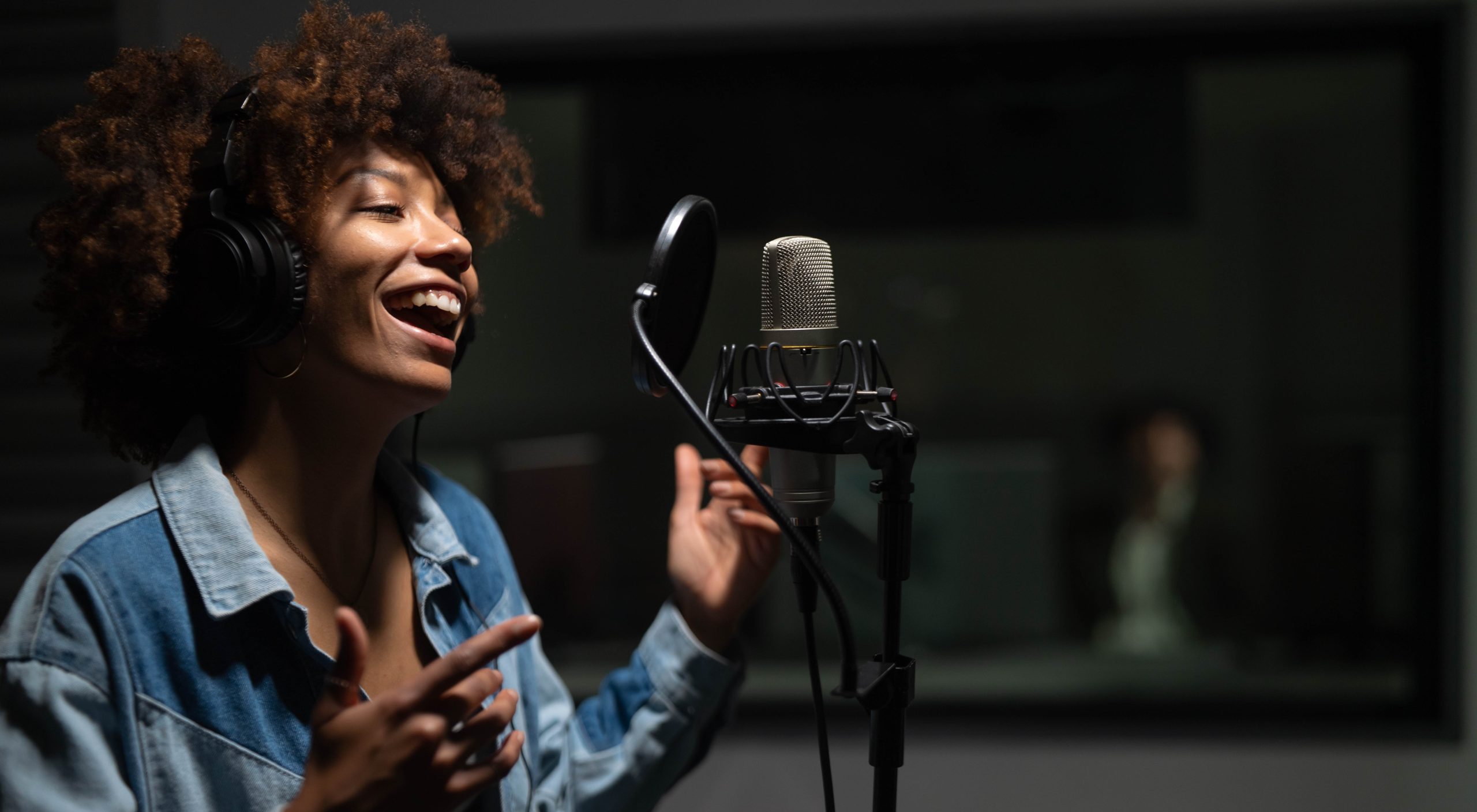 How Can Artists Get Their Names Out There? tunefulsoul